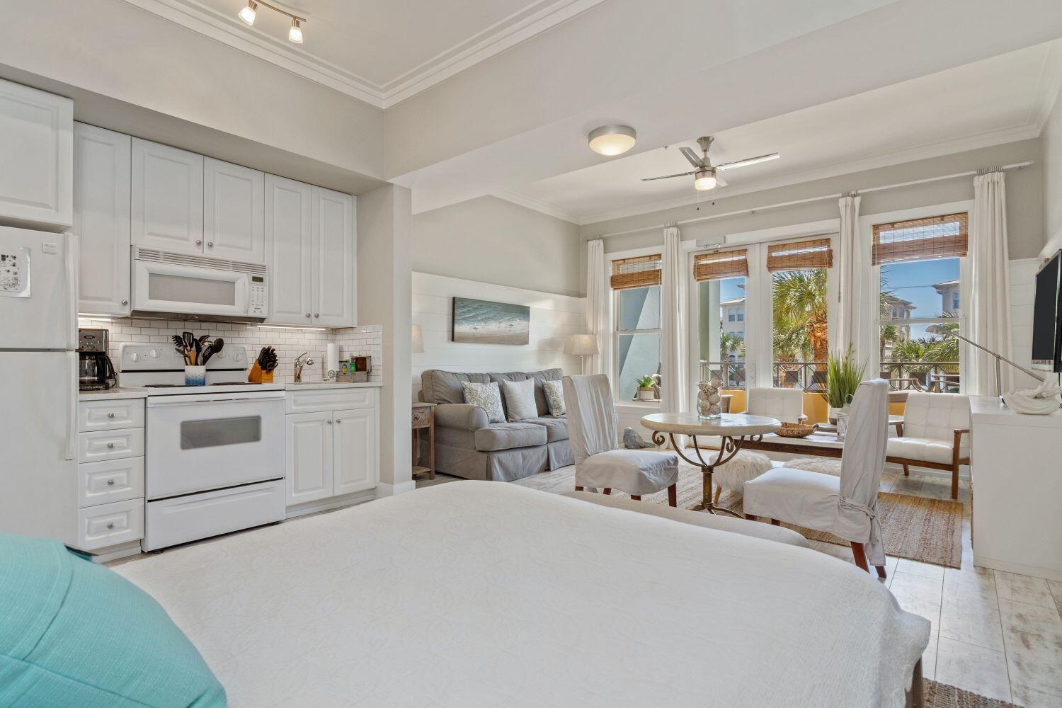 INN AT GULF PLACE - Residential