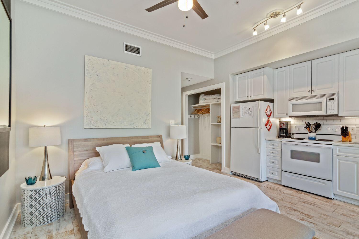 INN AT GULF PLACE - Residential