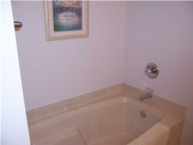REFLECTIONS BWB - Residential Lease