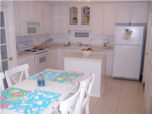 REFLECTIONS BWB - Residential Lease