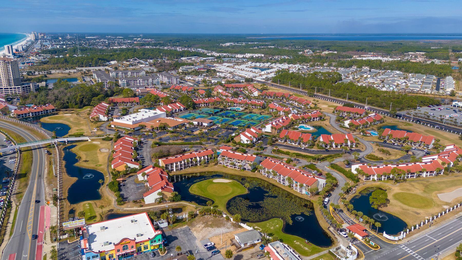 Edgewater golf villa 111 - Residential