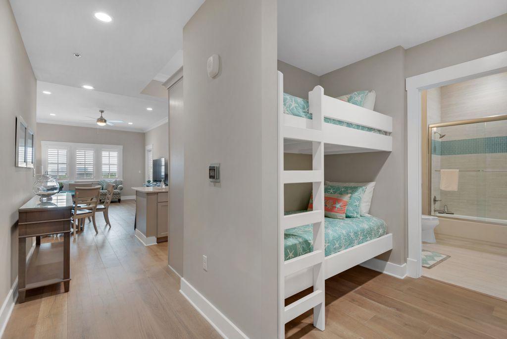HENDERSON LOFTS - Residential