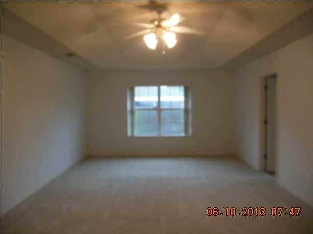 HIDDEN CREEK - Residential Lease