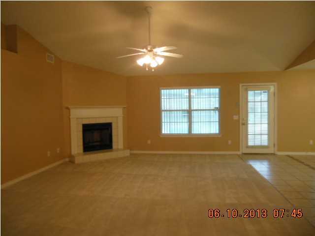 HIDDEN CREEK - Residential Lease