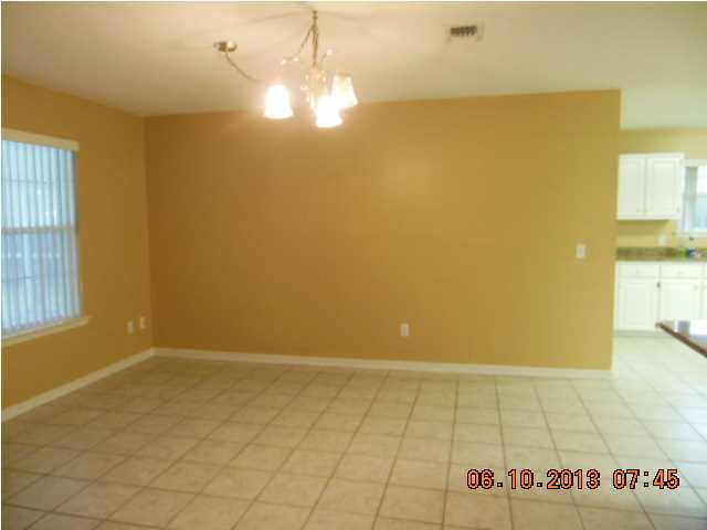 HIDDEN CREEK - Residential Lease