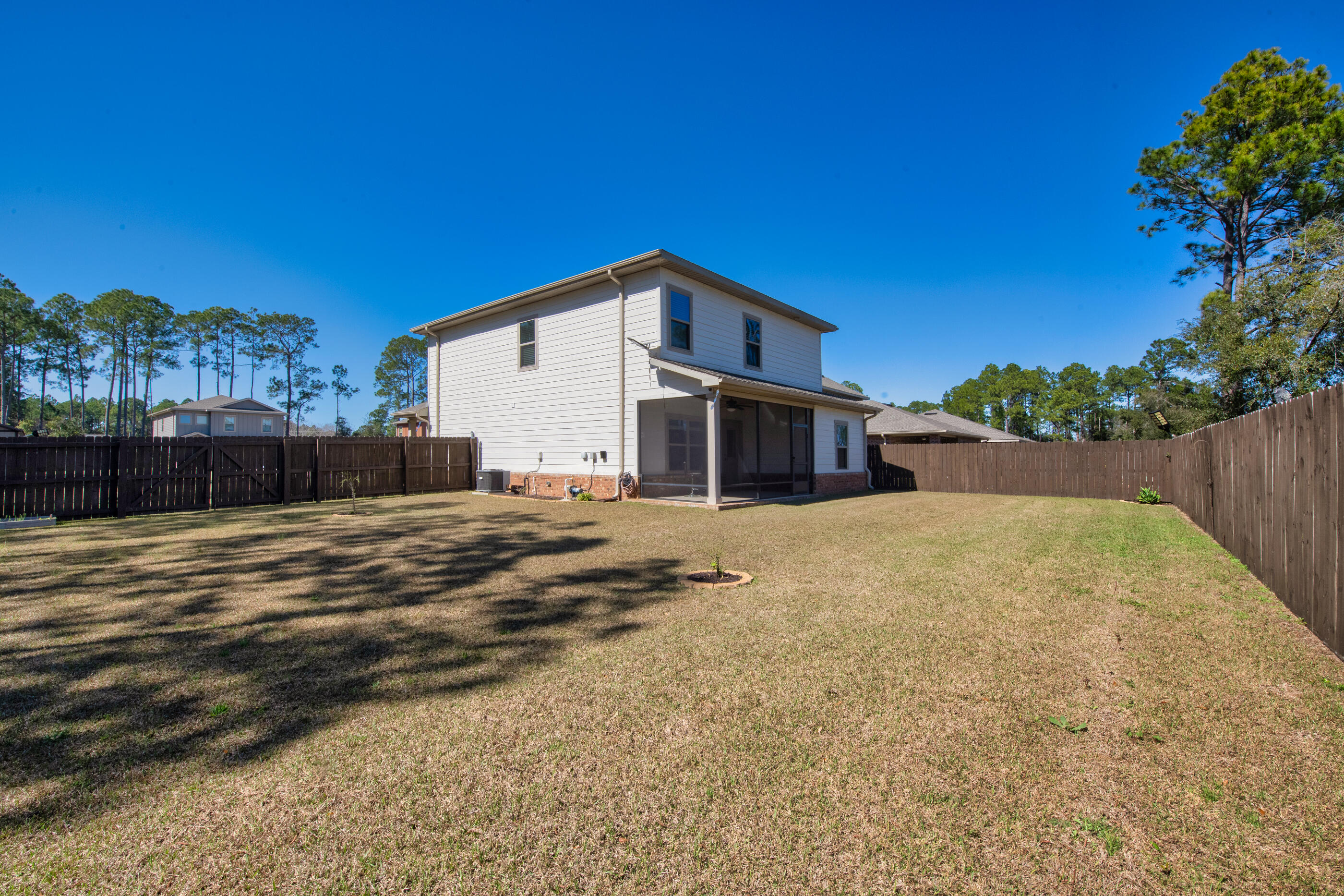 LOVEWOOD - Residential