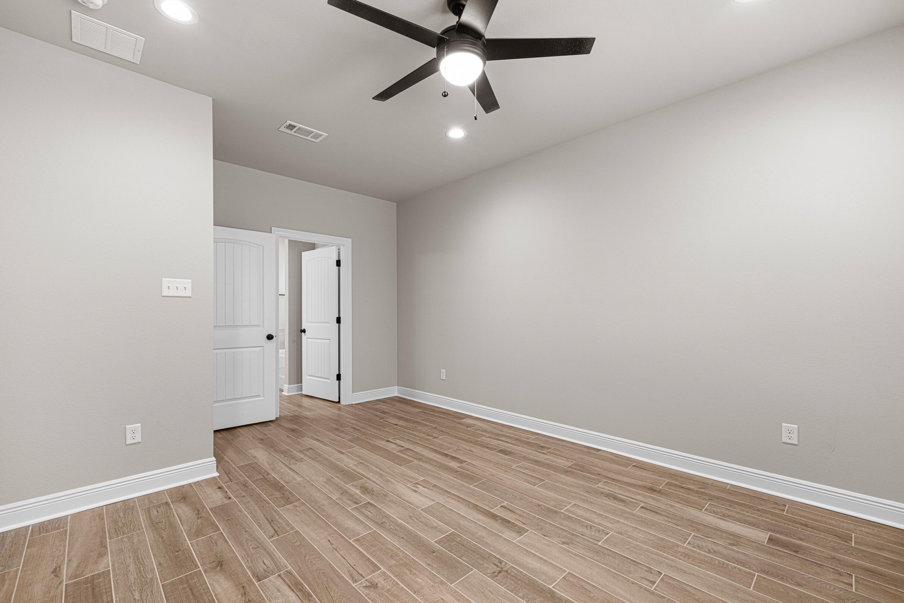 HAMMOCK BAY - MOONSWEPT - Residential Lease
