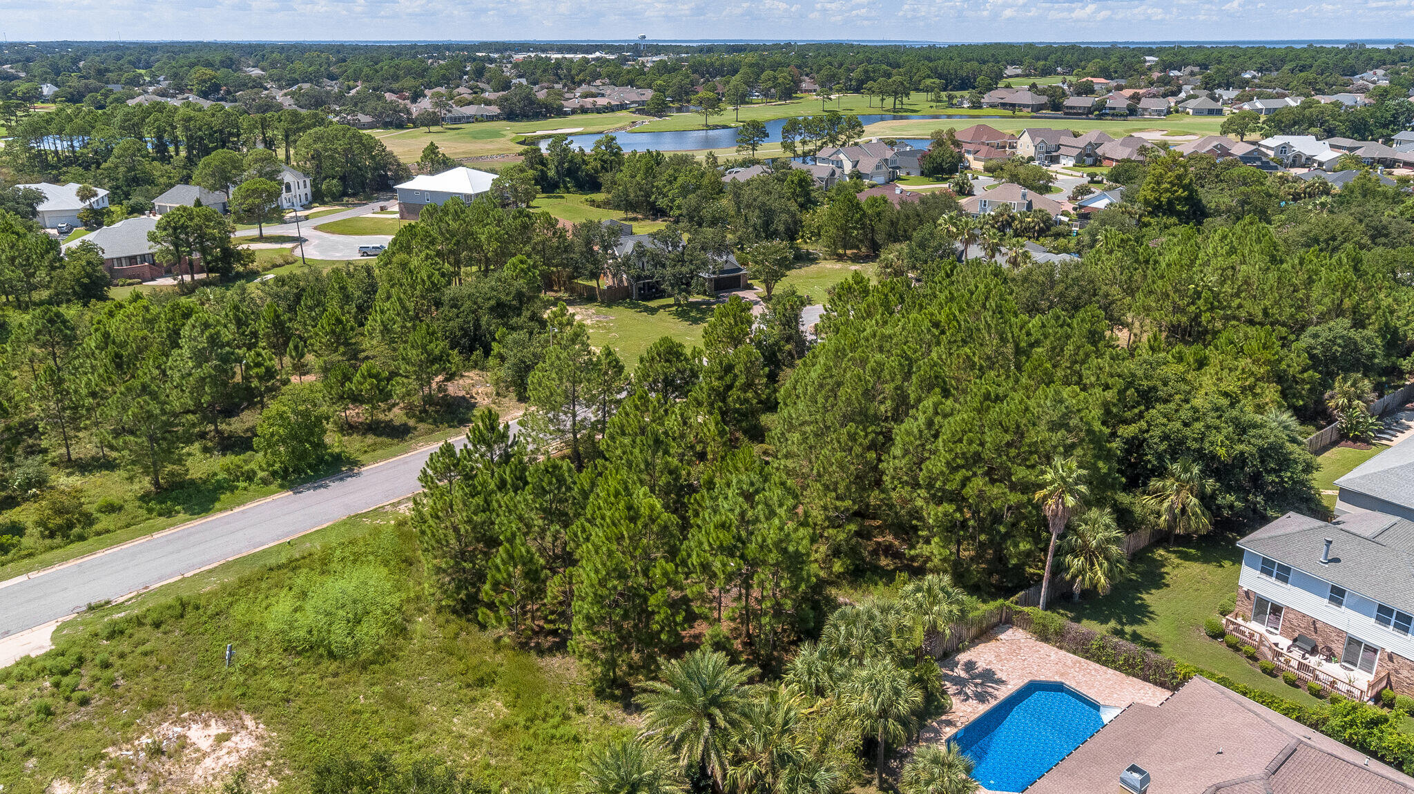 TIGER POINT - Land
