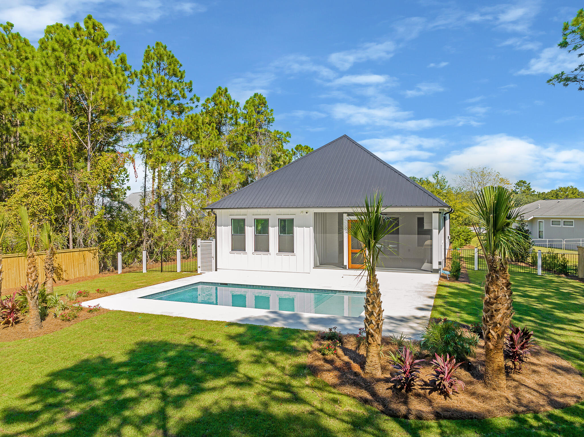 COUNTRY CLUB ESTATES PH 2 - Residential
