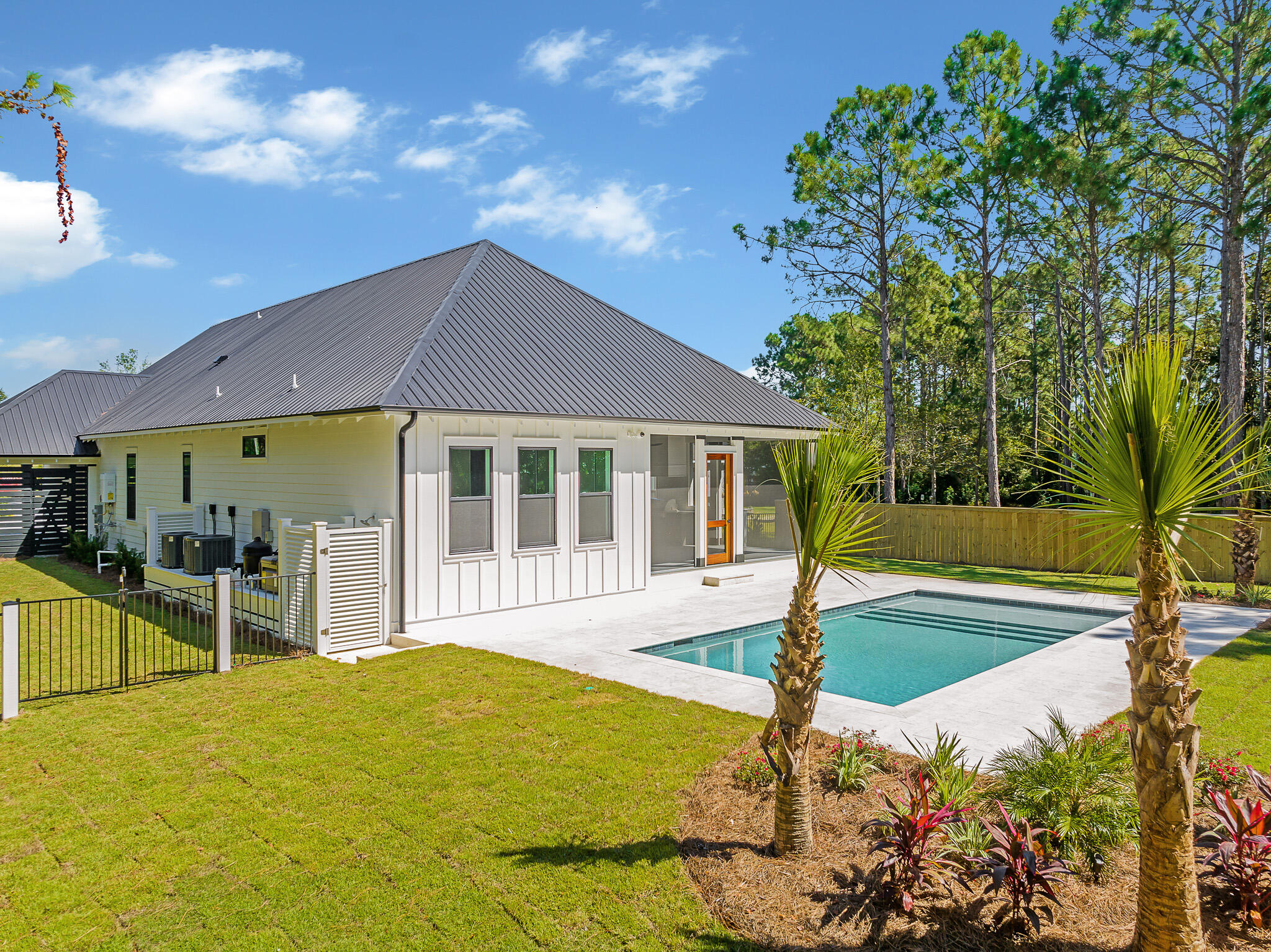 COUNTRY CLUB ESTATES PH 2 - Residential