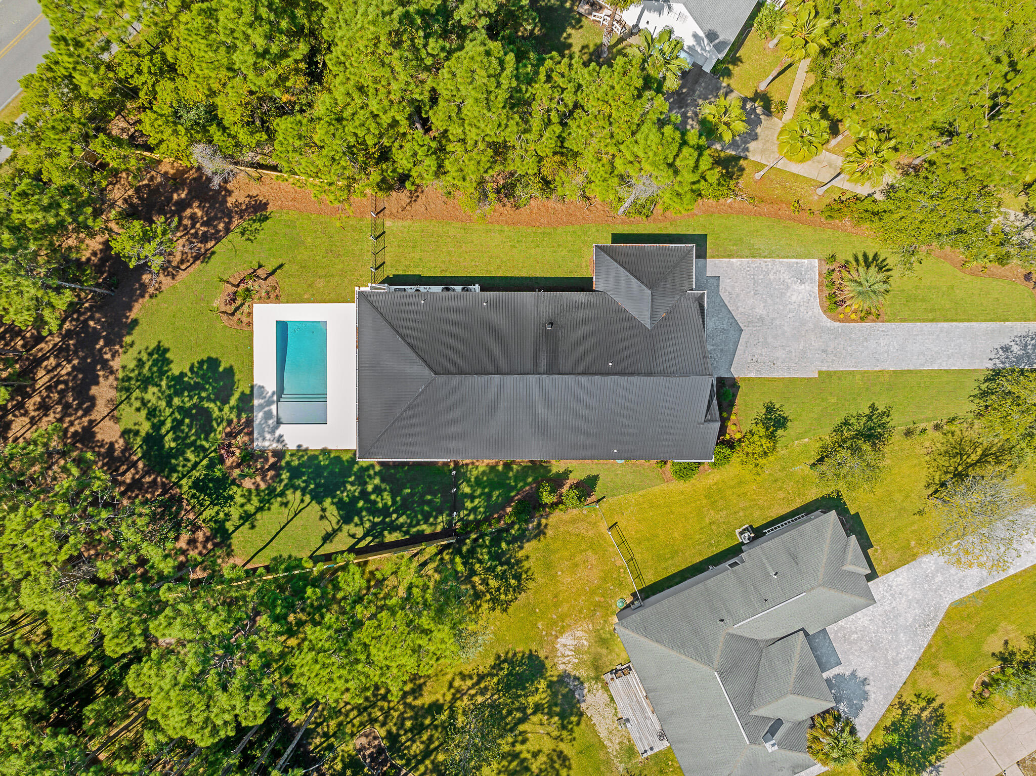 COUNTRY CLUB ESTATES PH 2 - Residential