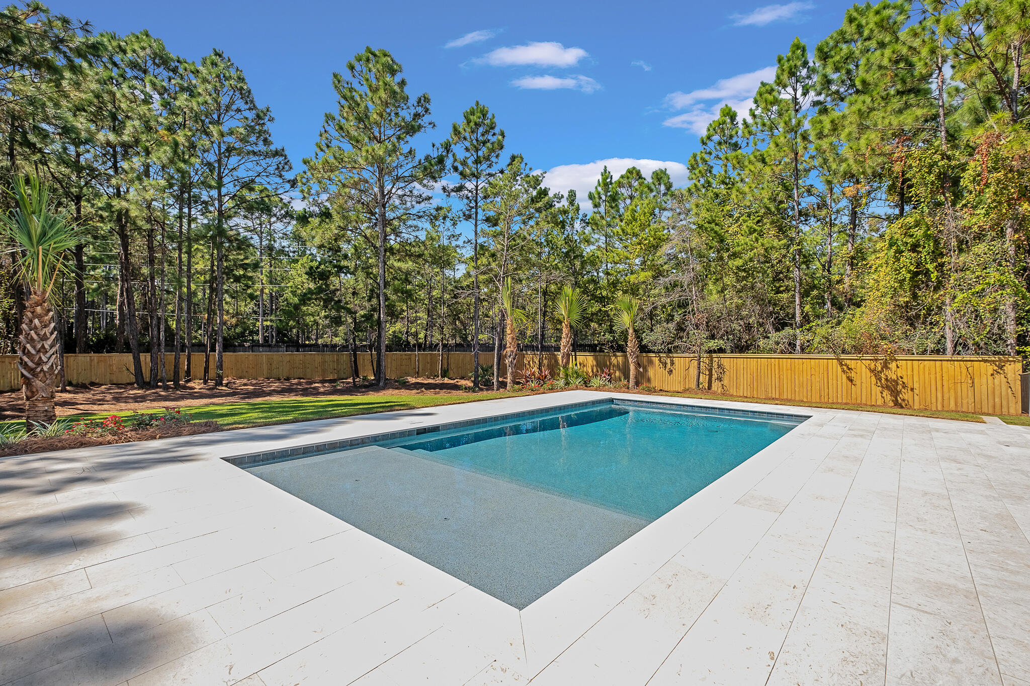 COUNTRY CLUB ESTATES PH 2 - Residential