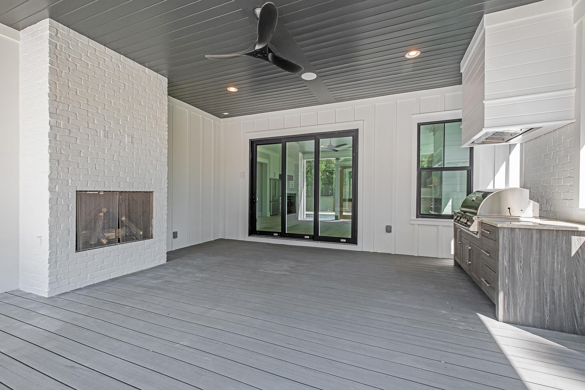 COUNTRY CLUB ESTATES PH 2 - Residential