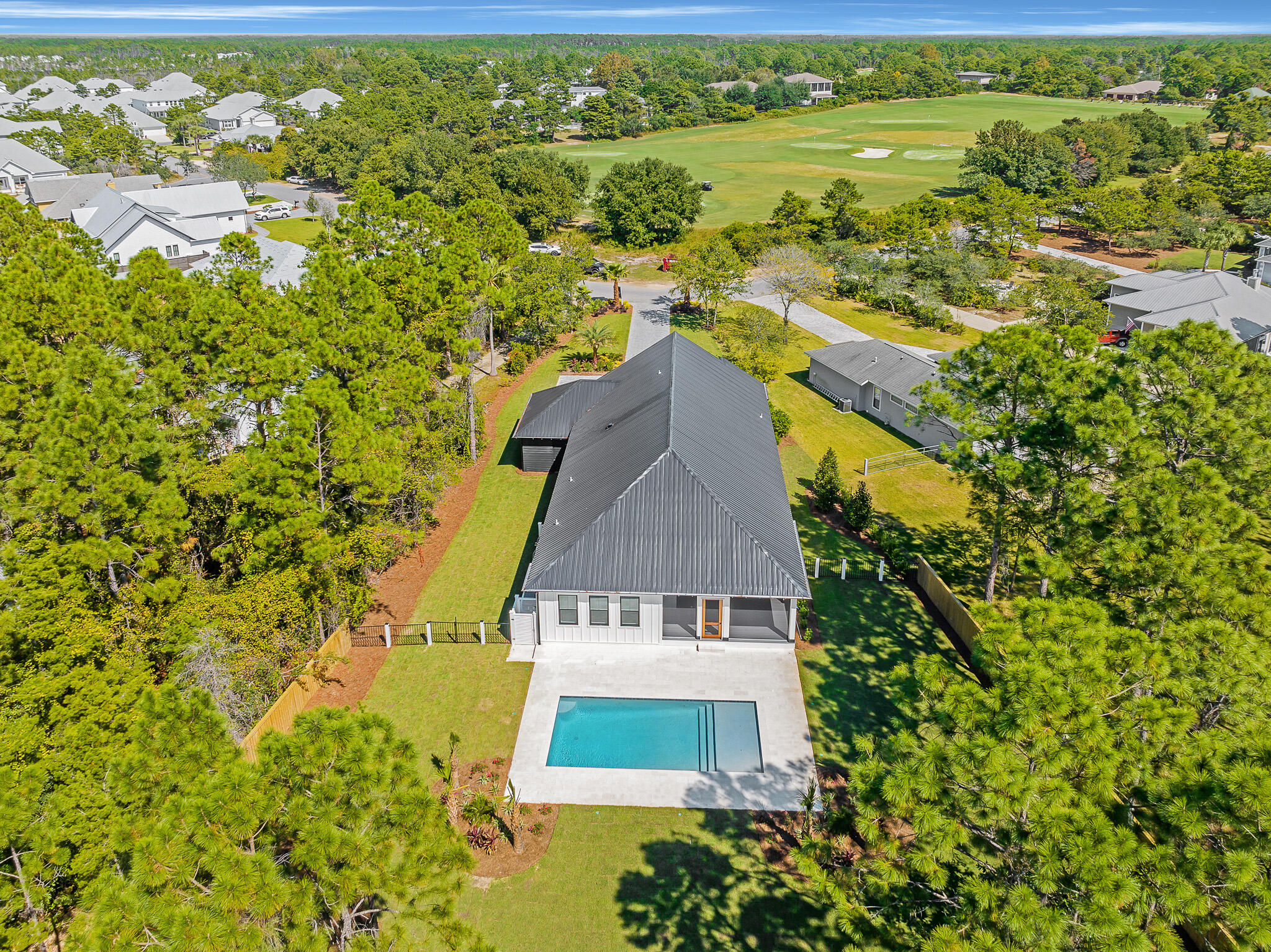 COUNTRY CLUB ESTATES PH 2 - Residential