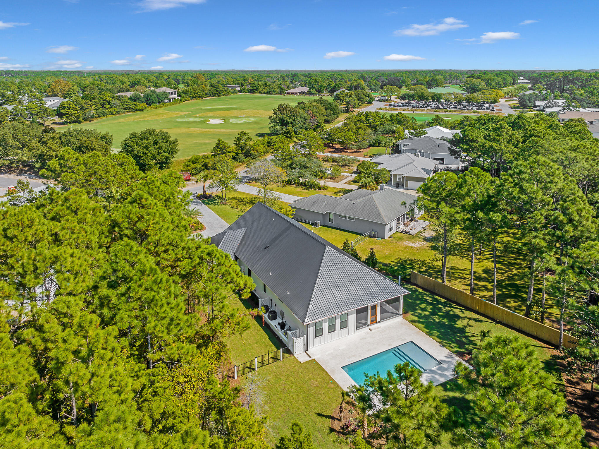 COUNTRY CLUB ESTATES PH 2 - Residential