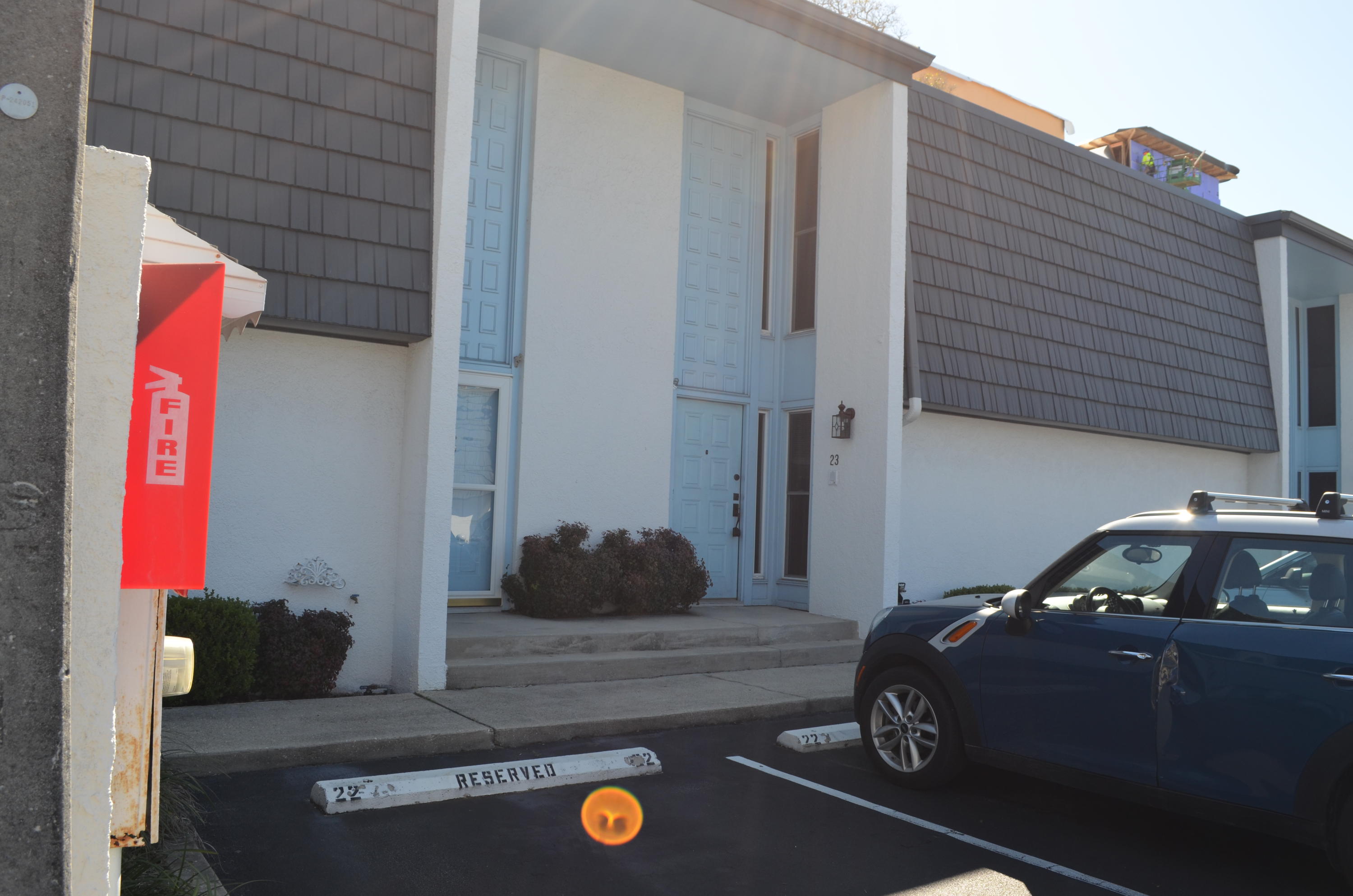 CASA DEL MAR - Residential Lease