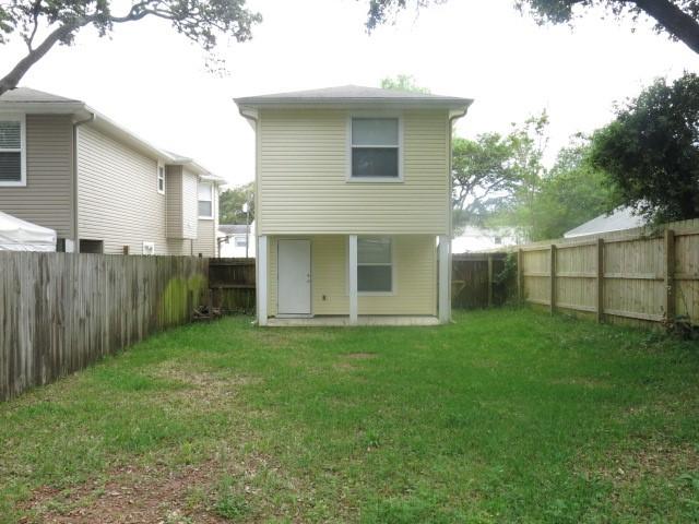 PORT DIXIE - Residential Lease