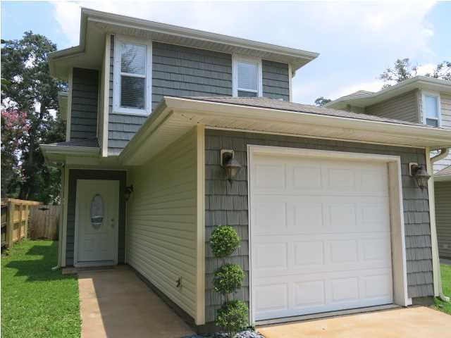 PORT DIXIE - Residential Lease