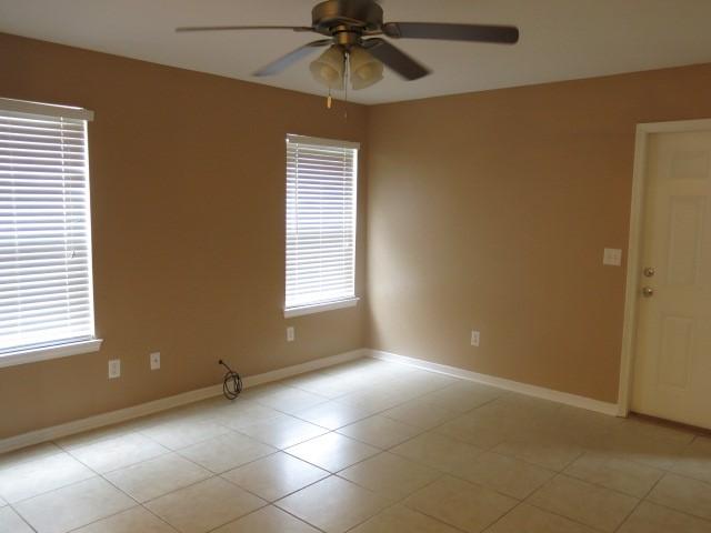 PORT DIXIE - Residential Lease