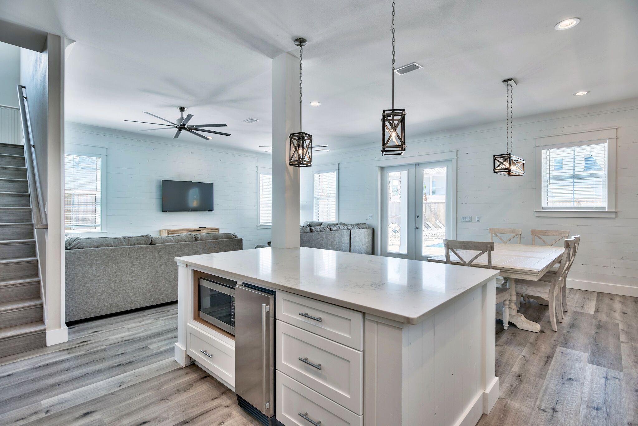 CRYSTAL BEACH - Residential