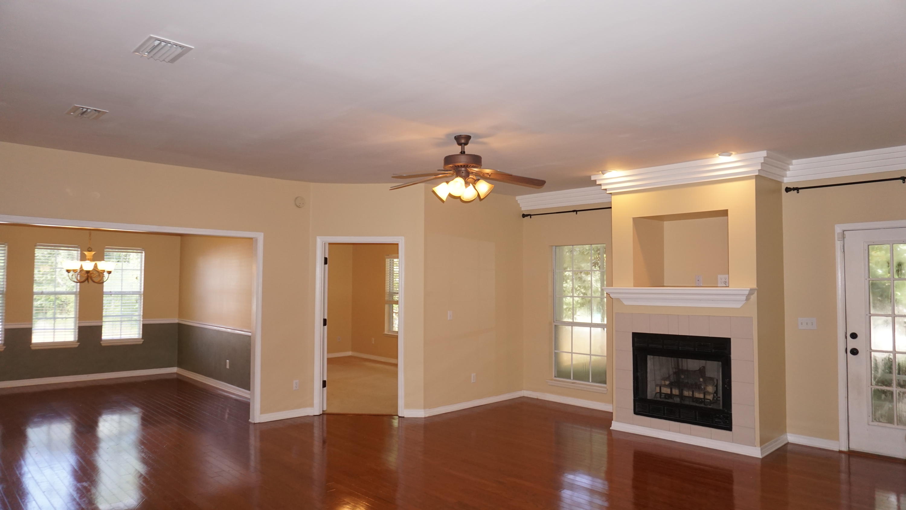 ROCKY BAYOU COUNTRY CLUB ESTATES 9 - Residential Lease