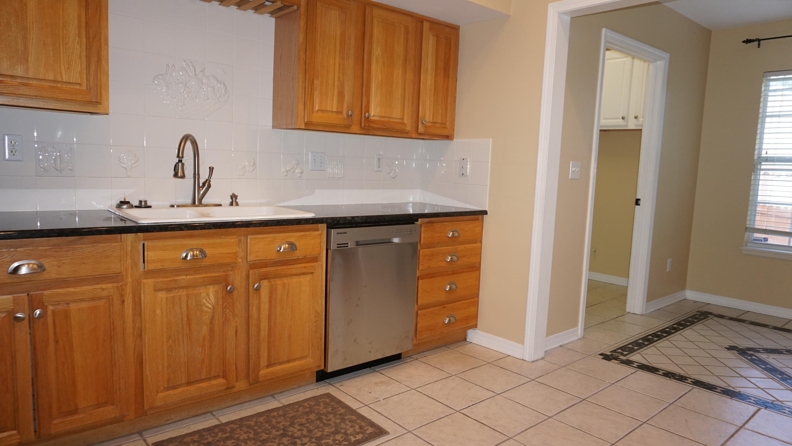 ROCKY BAYOU COUNTRY CLUB ESTATES 9 - Residential Lease