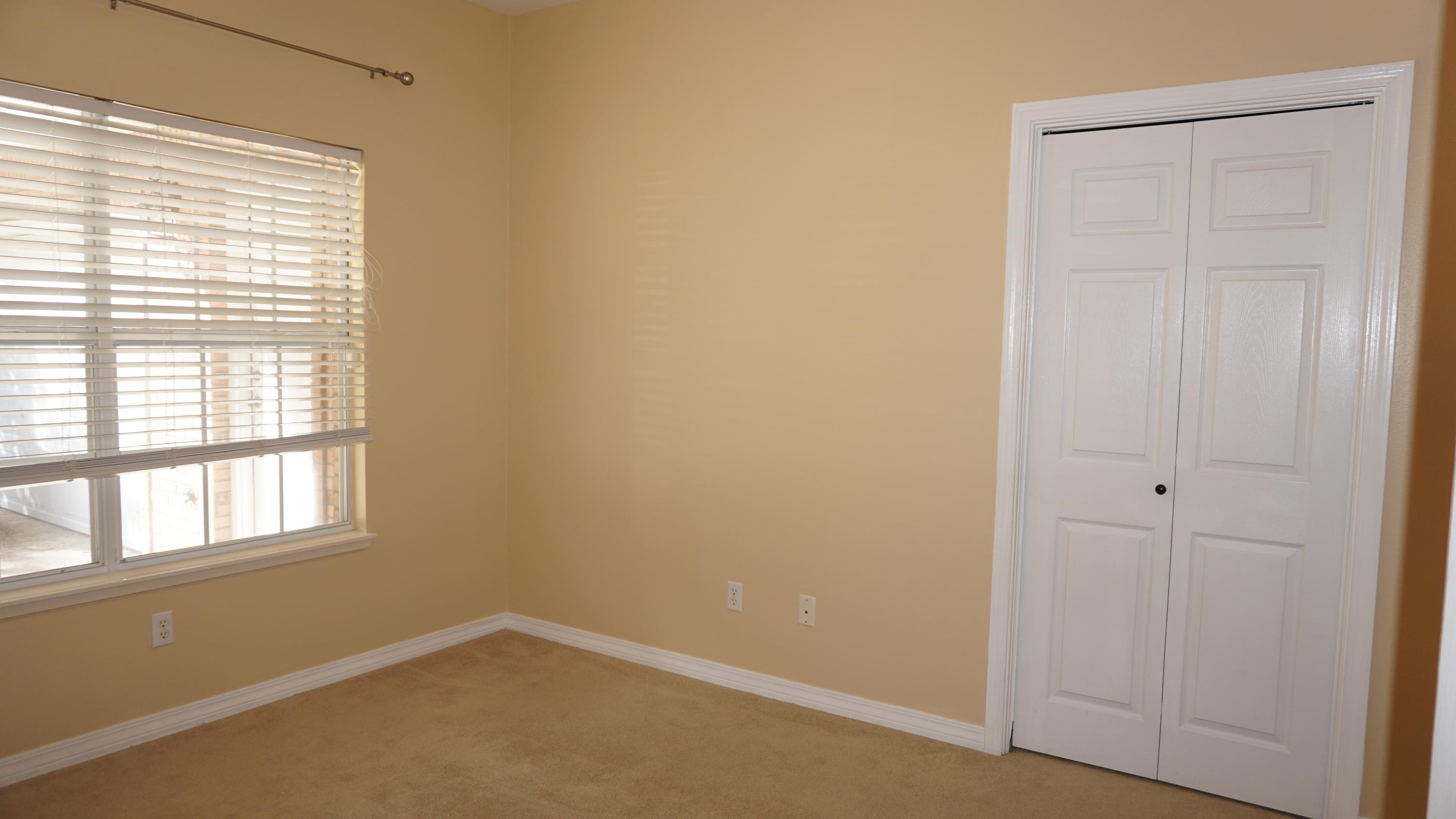 ROCKY BAYOU COUNTRY CLUB ESTATES 9 - Residential Lease