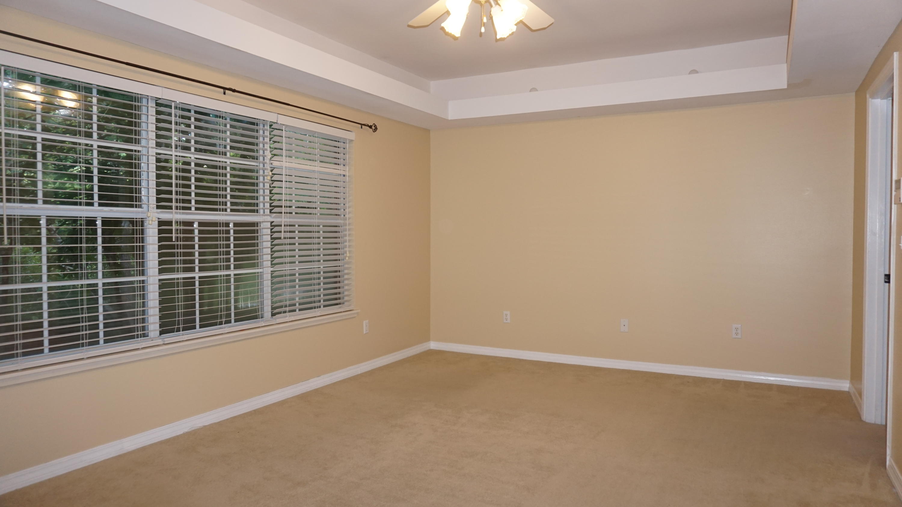 ROCKY BAYOU COUNTRY CLUB ESTATES 9 - Residential Lease