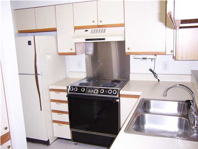 LAKESIDE CONDO AT BLUEWATER BAY - Residential Lease