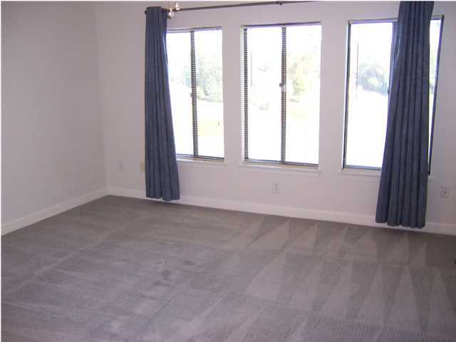 LAKESIDE CONDO AT BLUEWATER BAY - Residential Lease