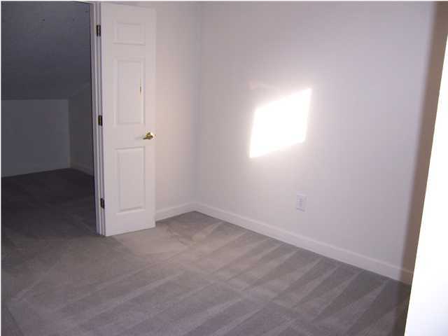 LAKESIDE CONDO AT BLUEWATER BAY - Residential Lease