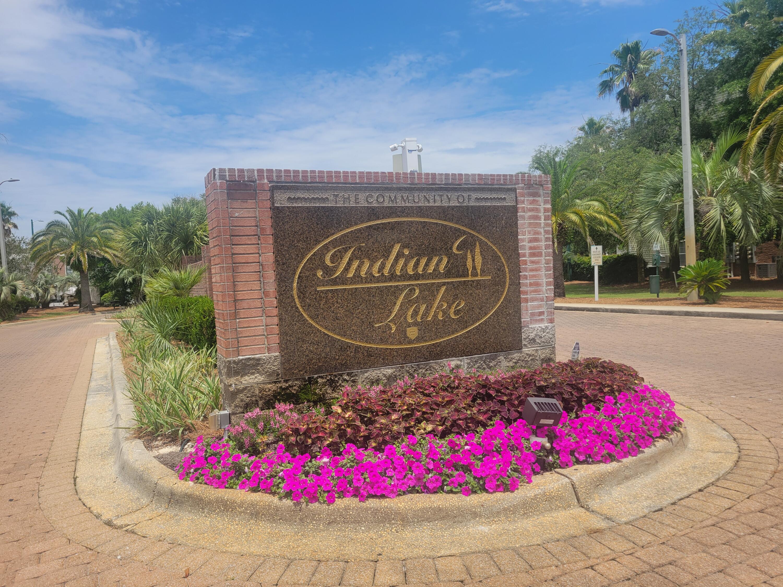 This lovely ground floor unit is move in ready and located in the heart of Destin.  Close proximity to Henderson Beach, Destin Commons and the Destin Harbor.  New vinyl flooring throughout, stainless steel appliances and granite countertops.  Being rented unfurnished.