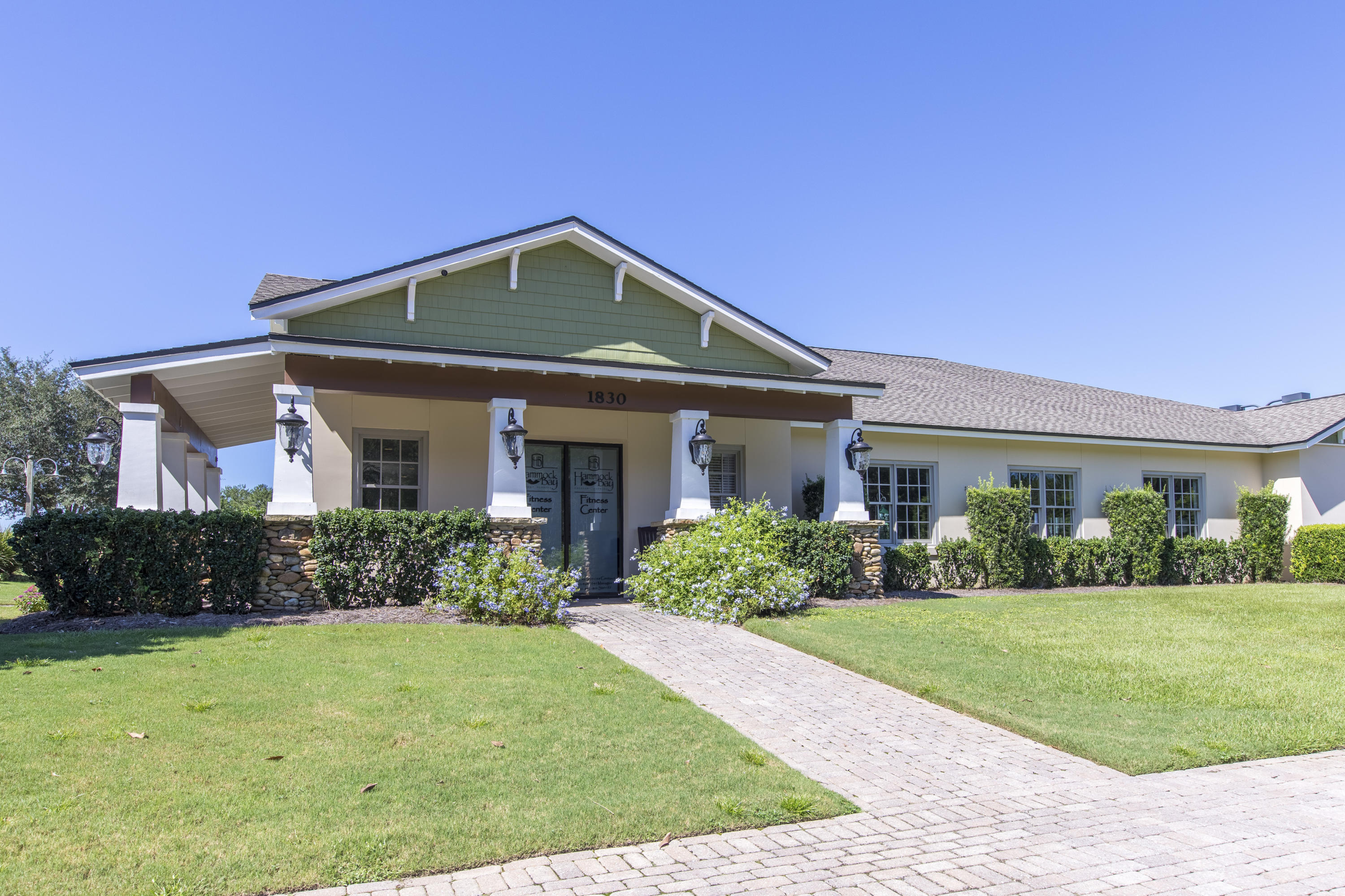 HAMMOCK BAY - Residential