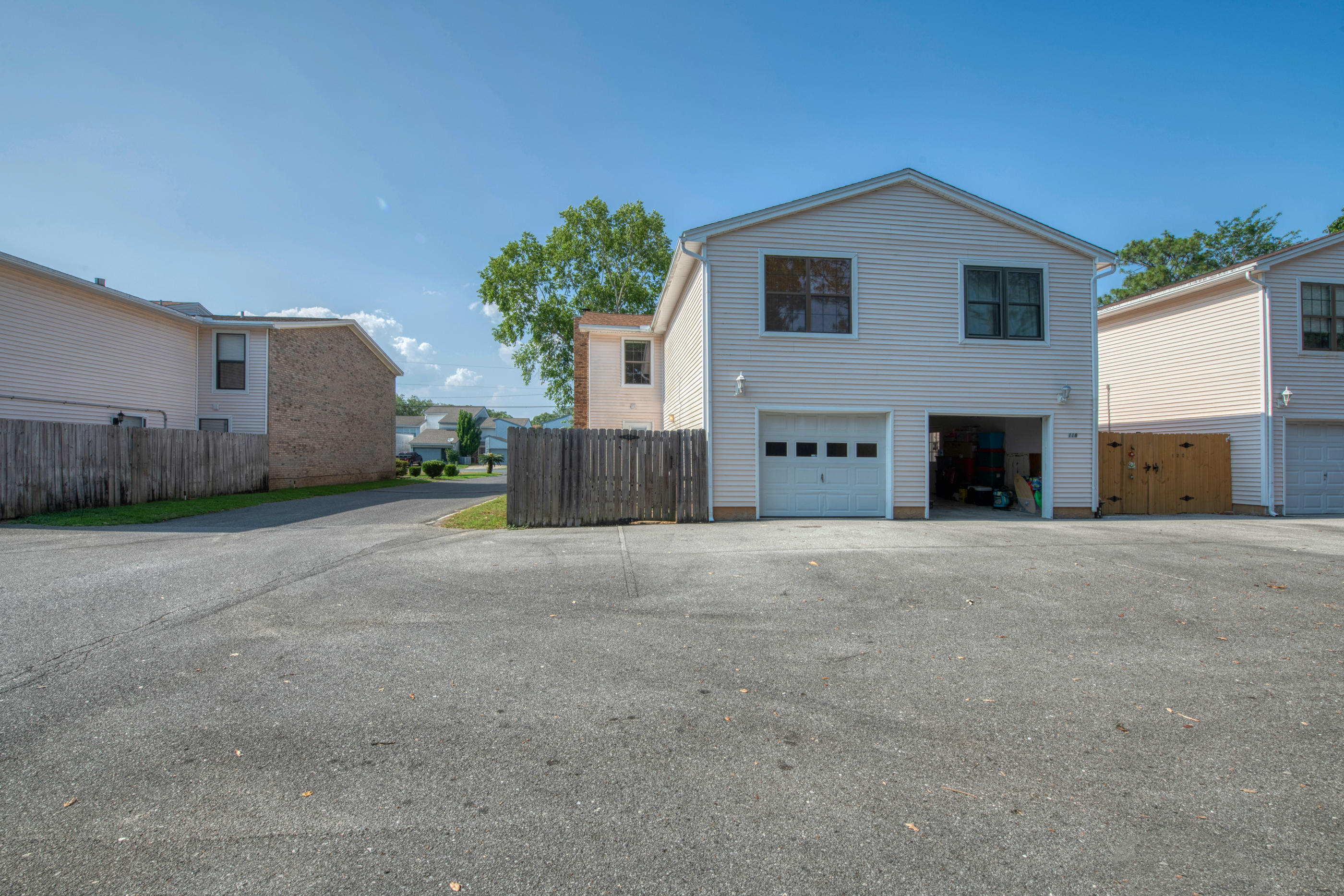 COUNTRY VILLAS PH 2 - Residential