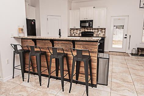 KUYKENDALL EST - Residential Lease