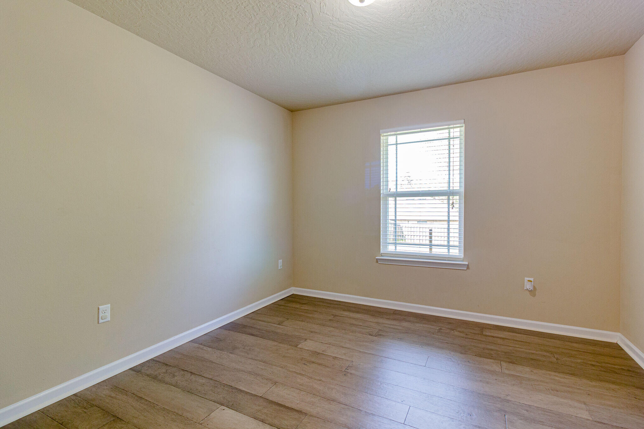 LEE FARMS PH II - Residential Lease