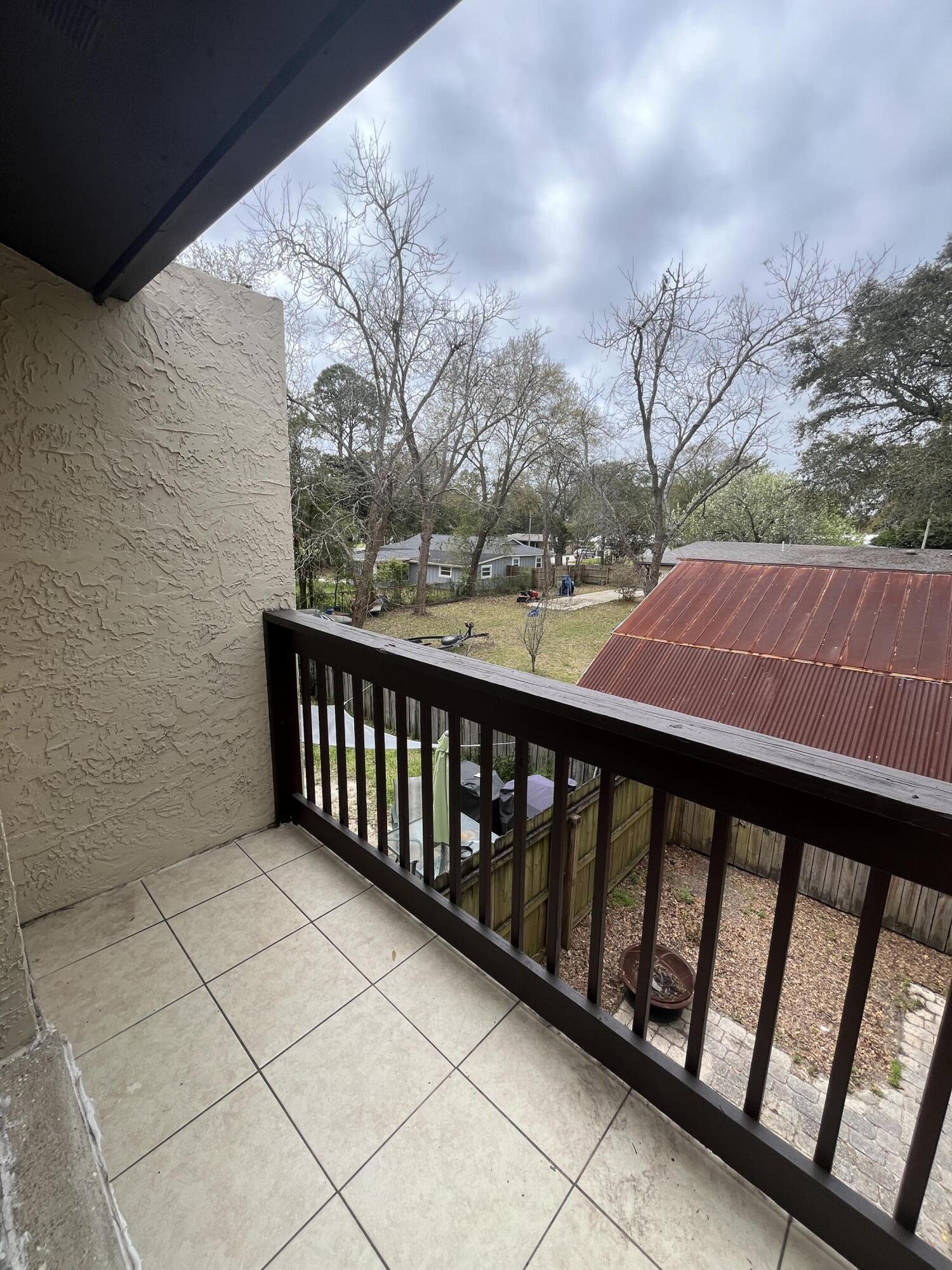 PARKWOOD TERRACE - Residential Lease