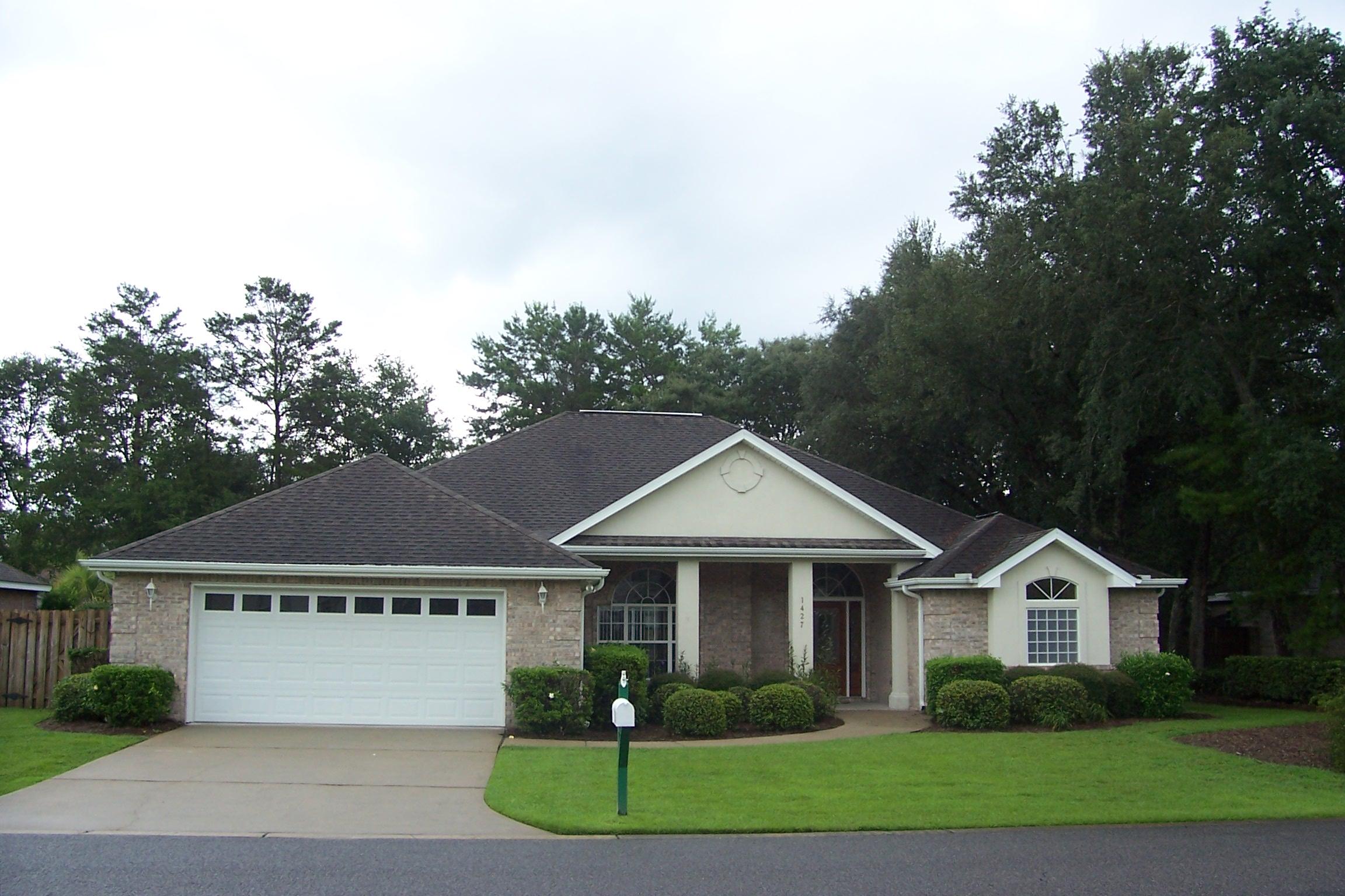MAGNOLIA VILLAGE - Residential Lease