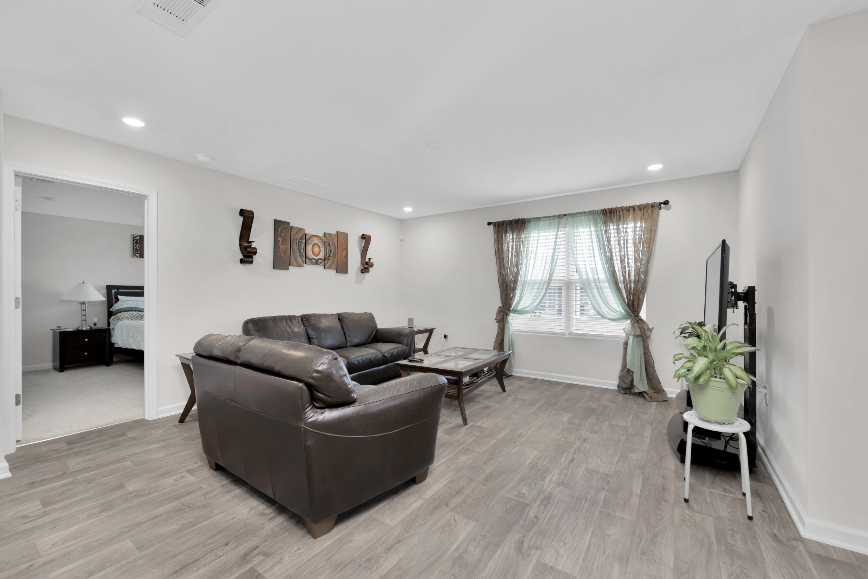 Redstone Commons - Residential Lease