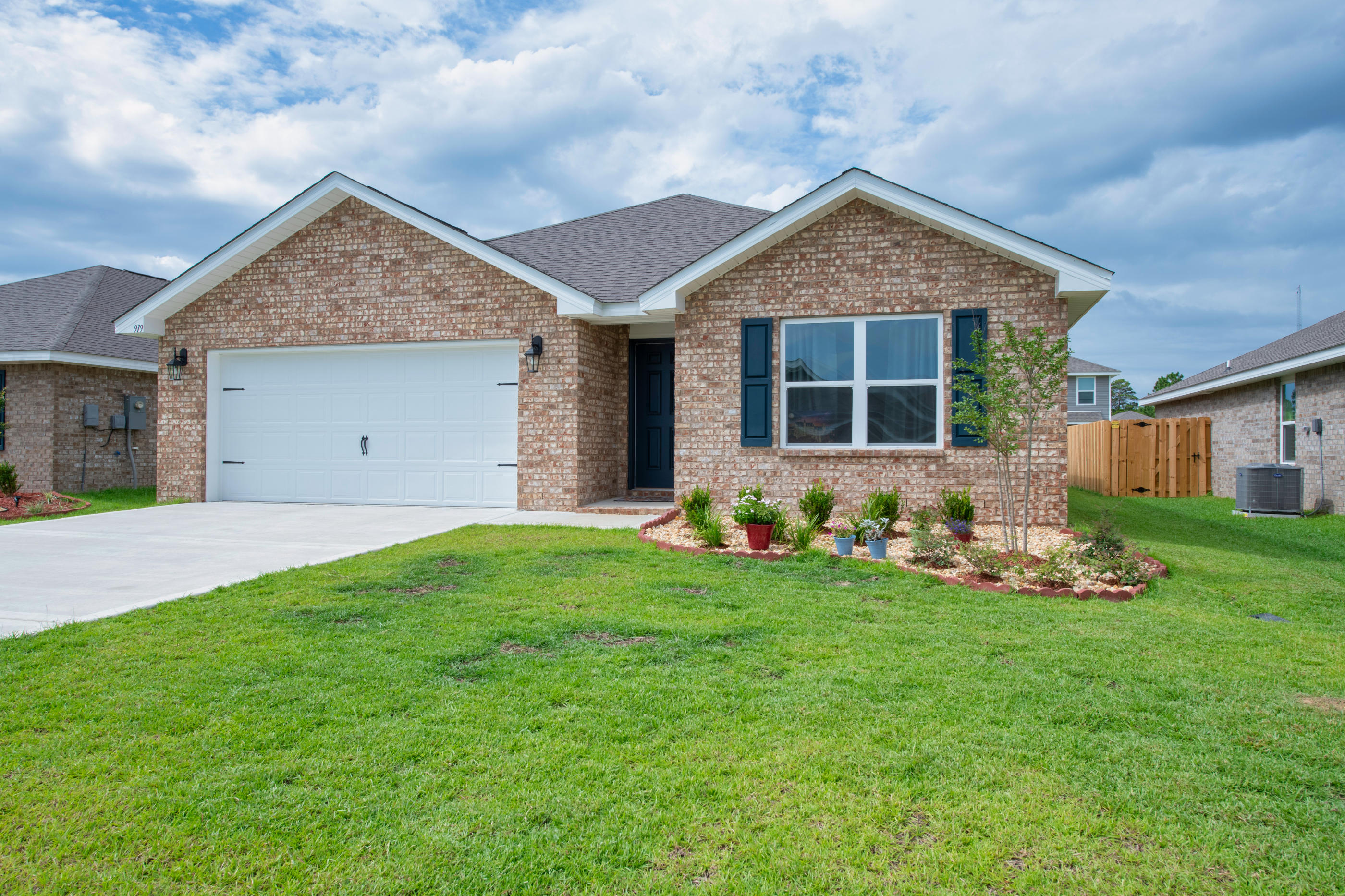 Redstone Commons - Residential Lease