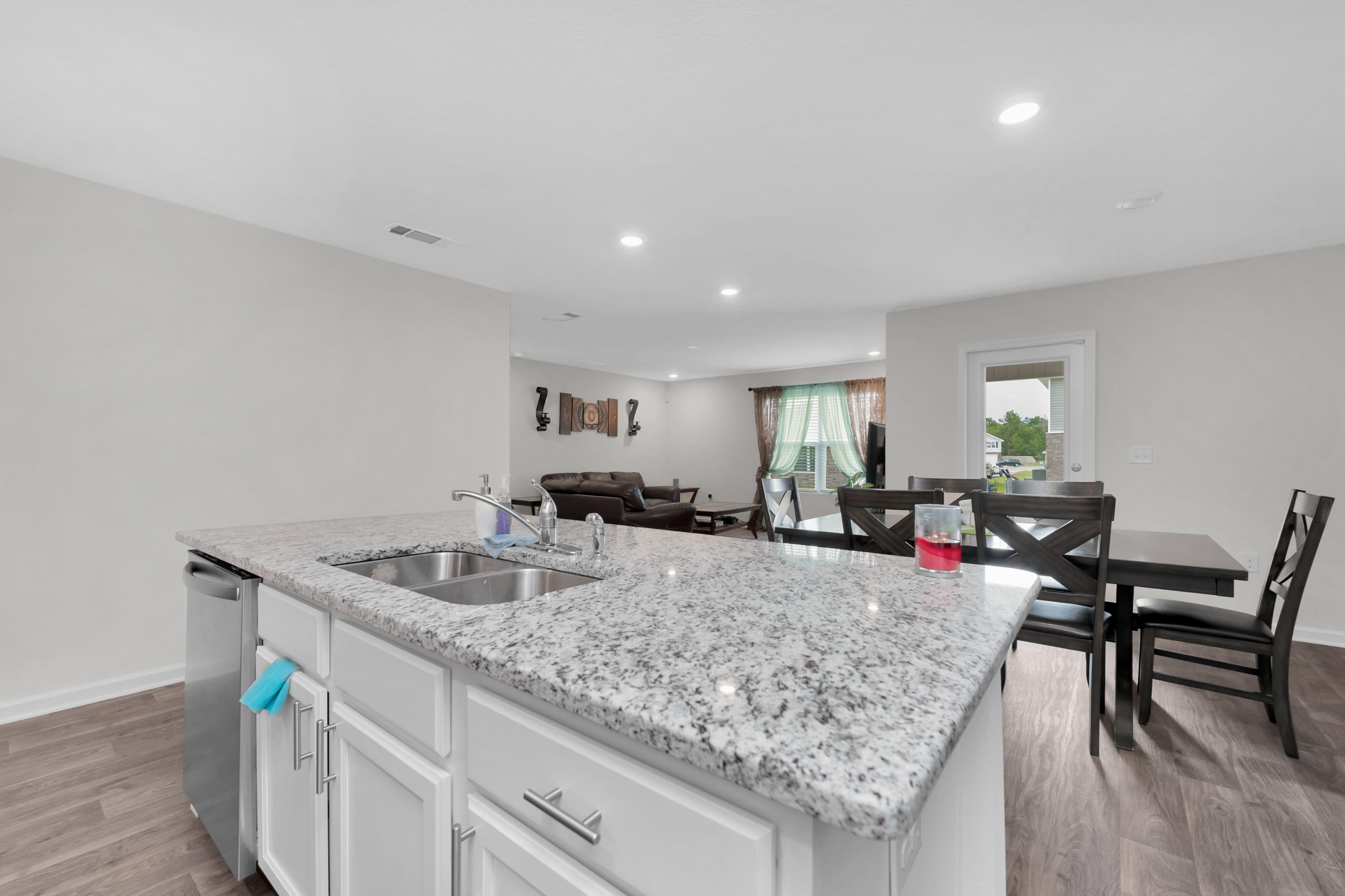 Redstone Commons - Residential Lease