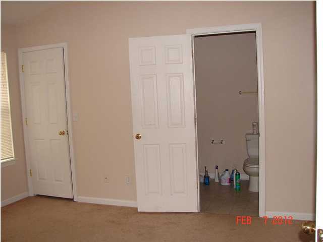 ROLLING PINES - Residential Lease