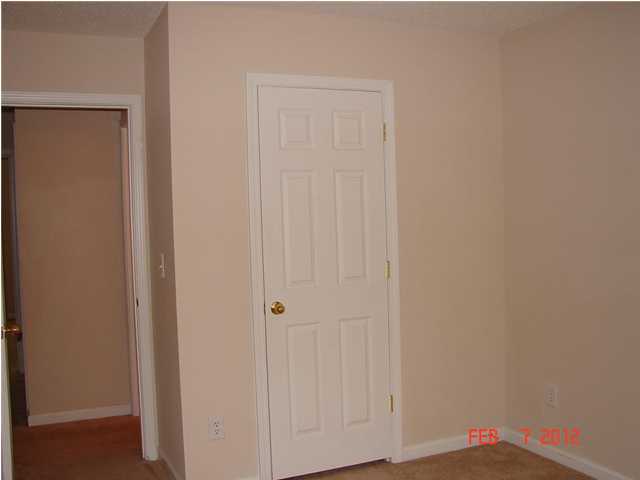 ROLLING PINES - Residential Lease