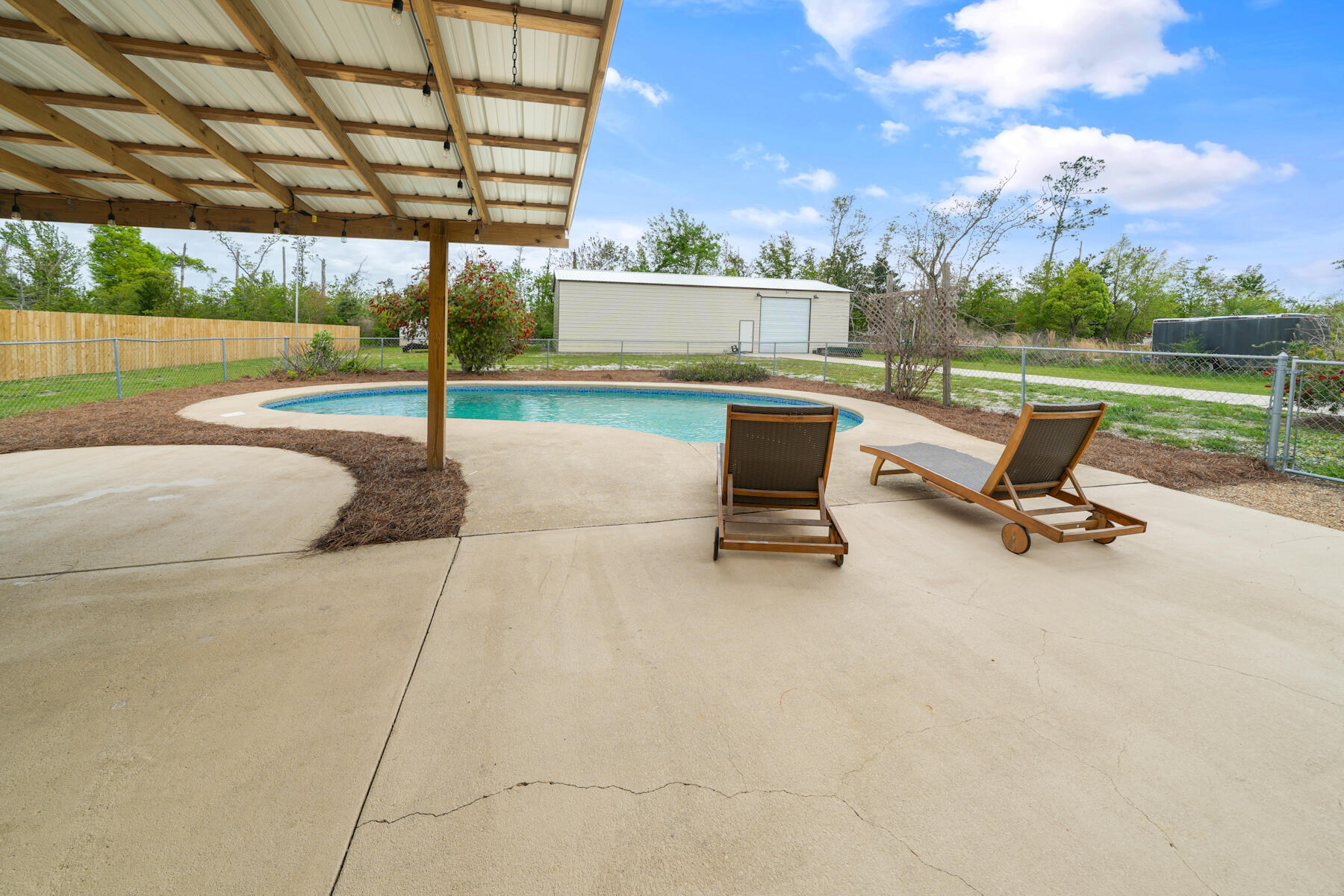 NO RECORDED SUBDIVISION - Residential