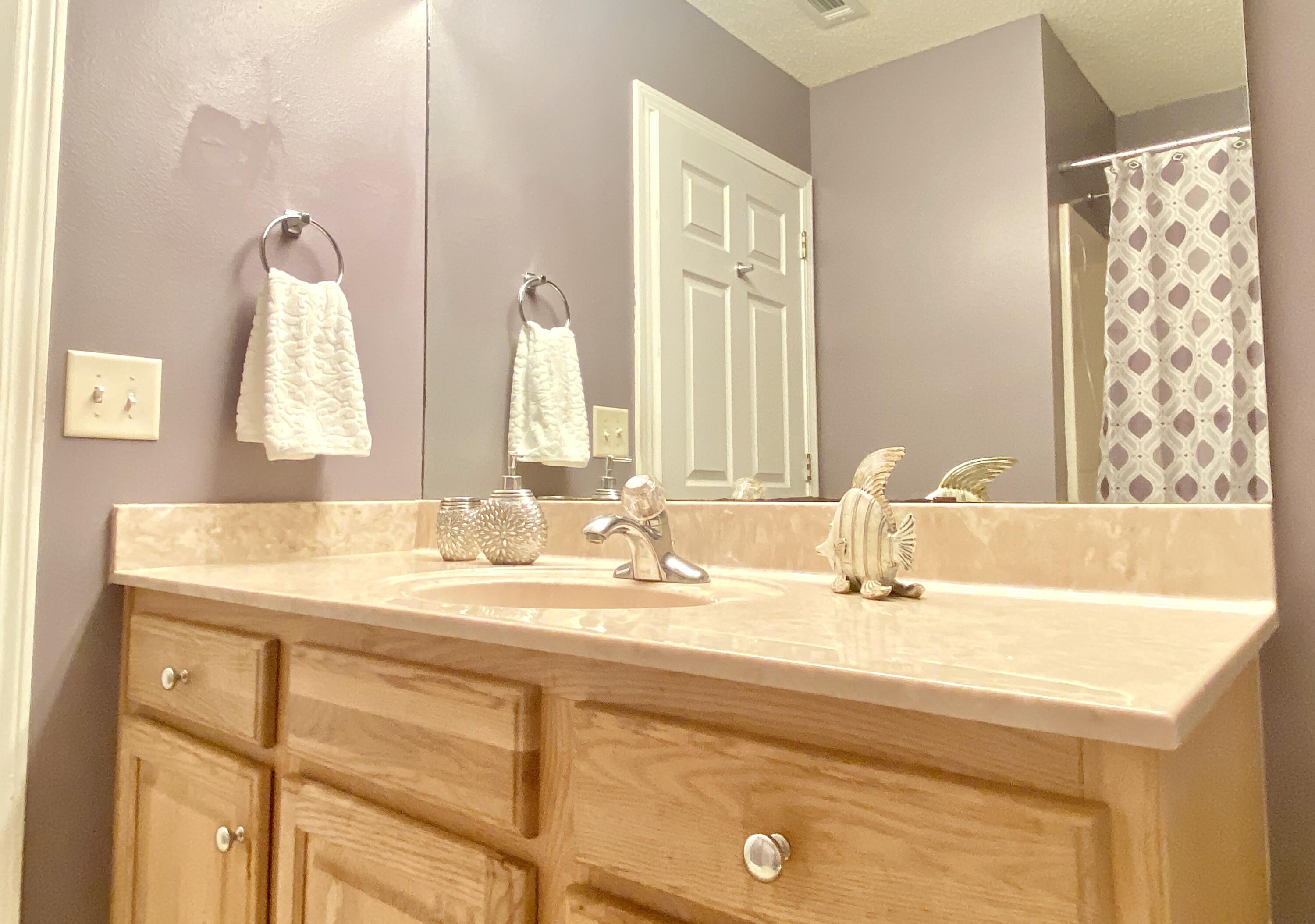 OLD BETHEL ESTATES PH I - Residential Lease