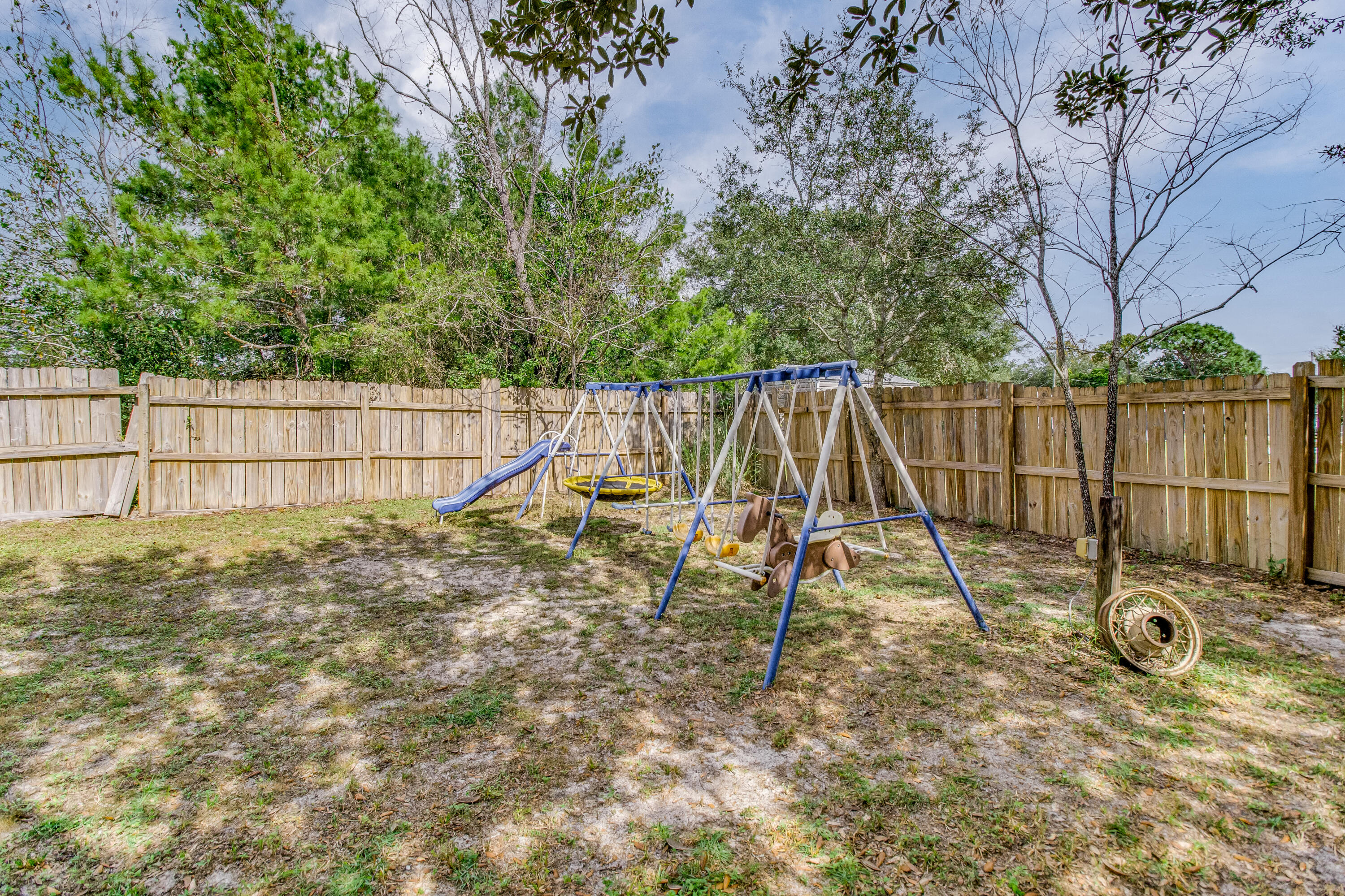 NAVARRE S/D 2ND ADDN - Residential