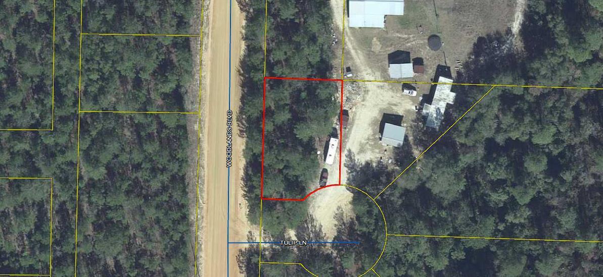 Perfect for your new home! Manufactured homes allowed. Buyer must verify all measurements.