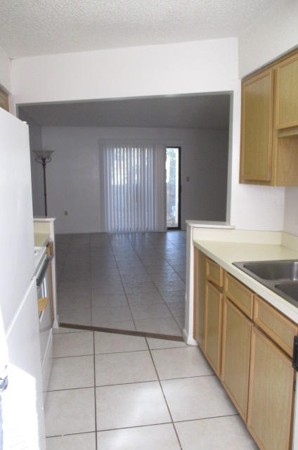 LIVEOAK S/D - Residential Lease