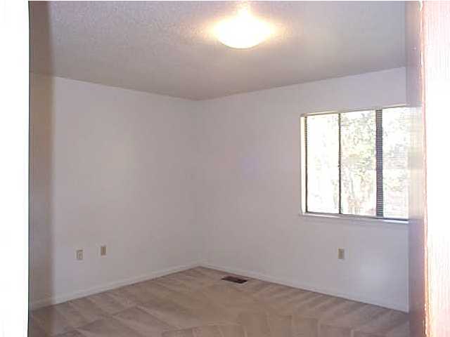 LIVEOAK S/D - Residential Lease
