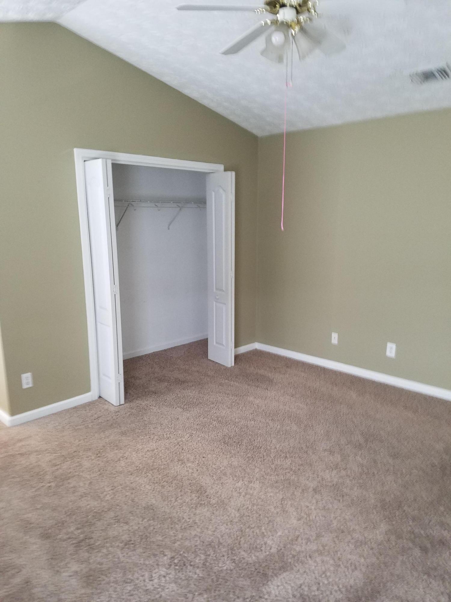BRANDON OAKS - Residential Lease